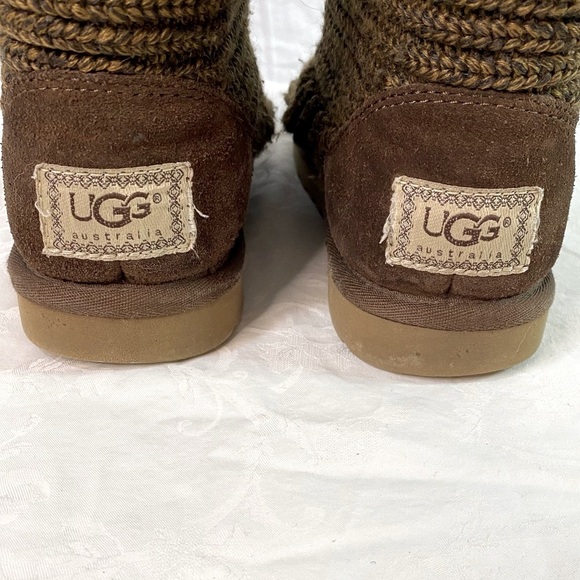 Ugg Sz 5 Classic Tall 3 Button Cardy Sweater Brown Boots sheepskin foldover - Picture 3 of 13